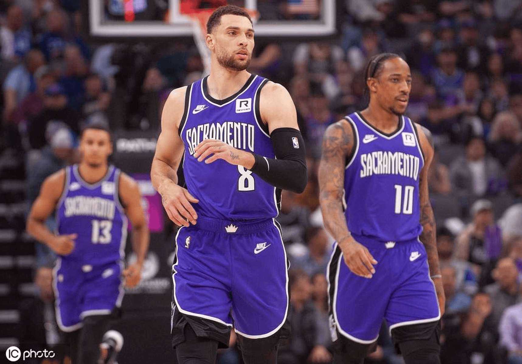 -包含拉文纳客场大胜，队内竞争激烈的词条