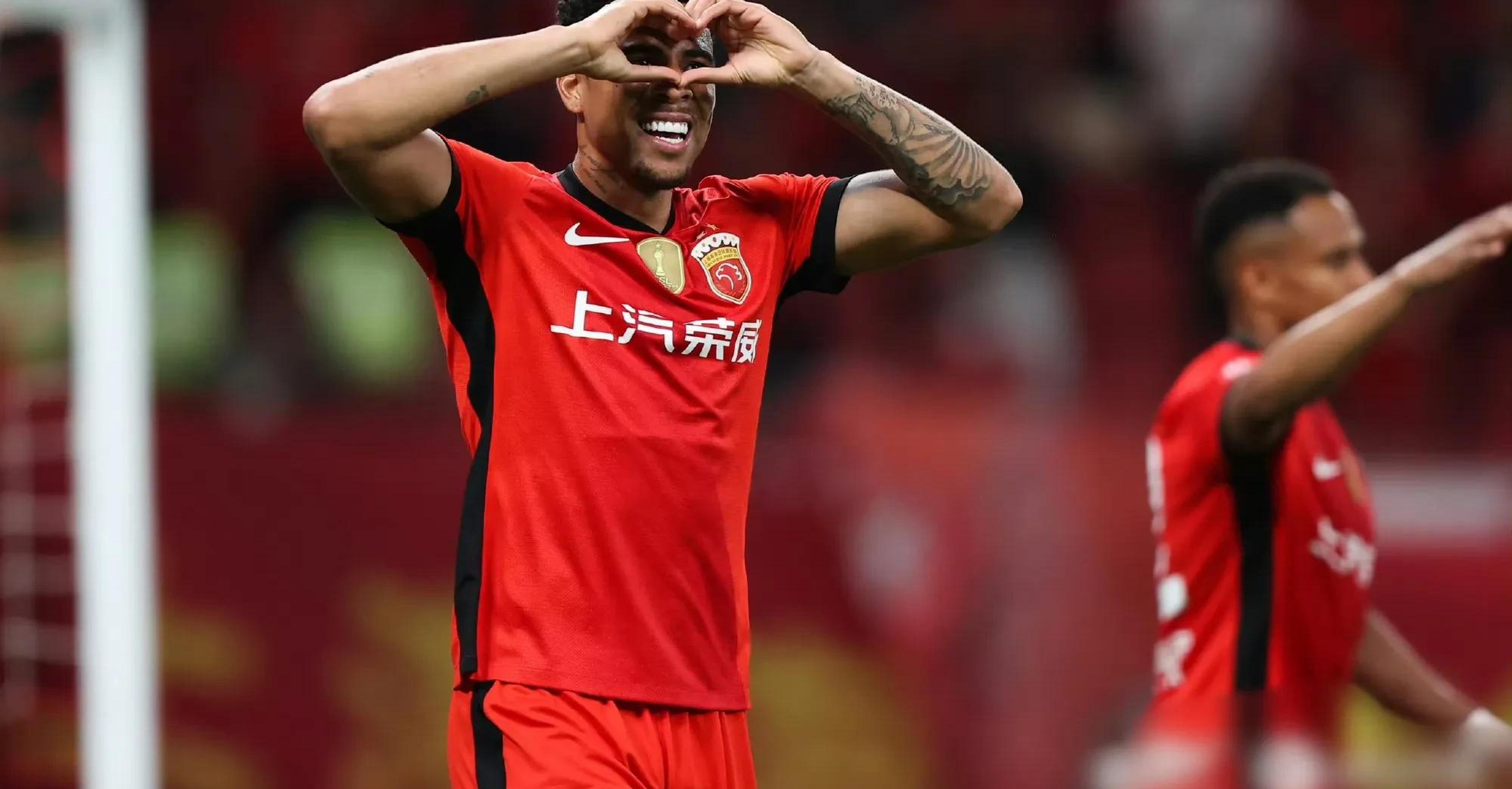 pg电子官网-新签约球员表现抢眼，俱乐部希望在新赛季有所突破的简单介绍