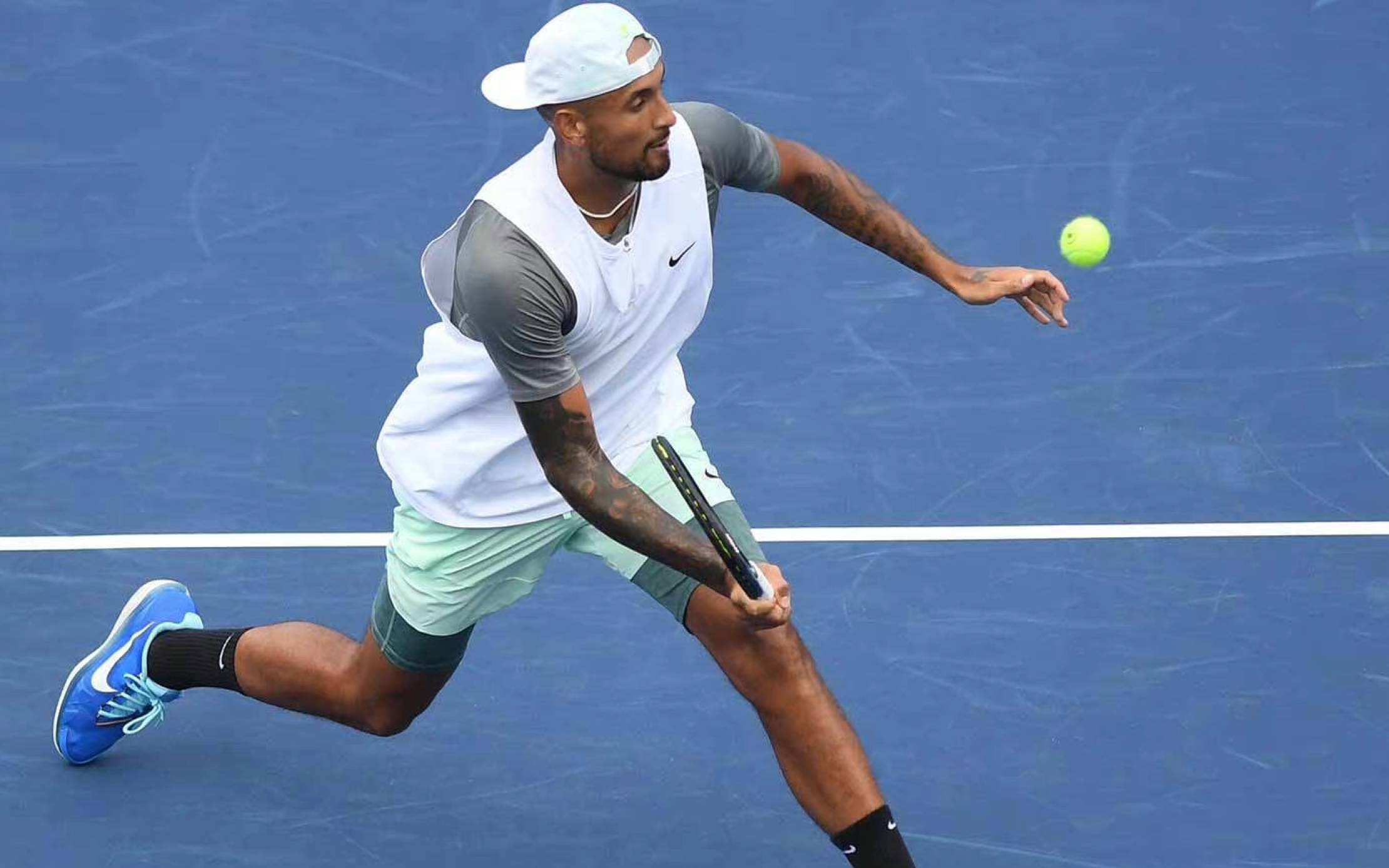 世界网球队完胜澳大利亚网球队，克耶高斯爆发神勇的简单介绍